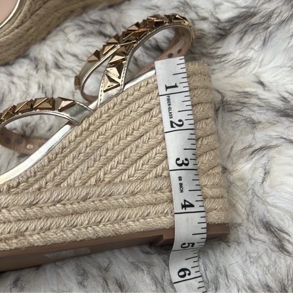 Steve Madden Women's Session Wedge Sandal, Tan - Picture 10 of 14